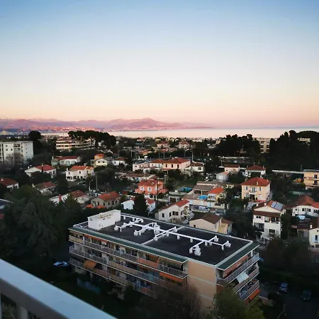 Superbe 3p 57m2 Parking Prive * Antibes